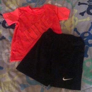 Nike boys size 5 set